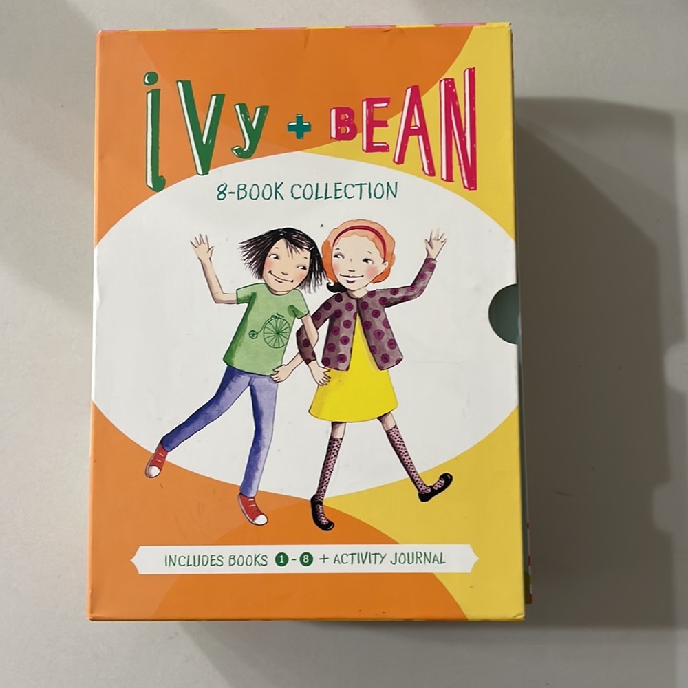 Ivy &Bean 8-book Collection